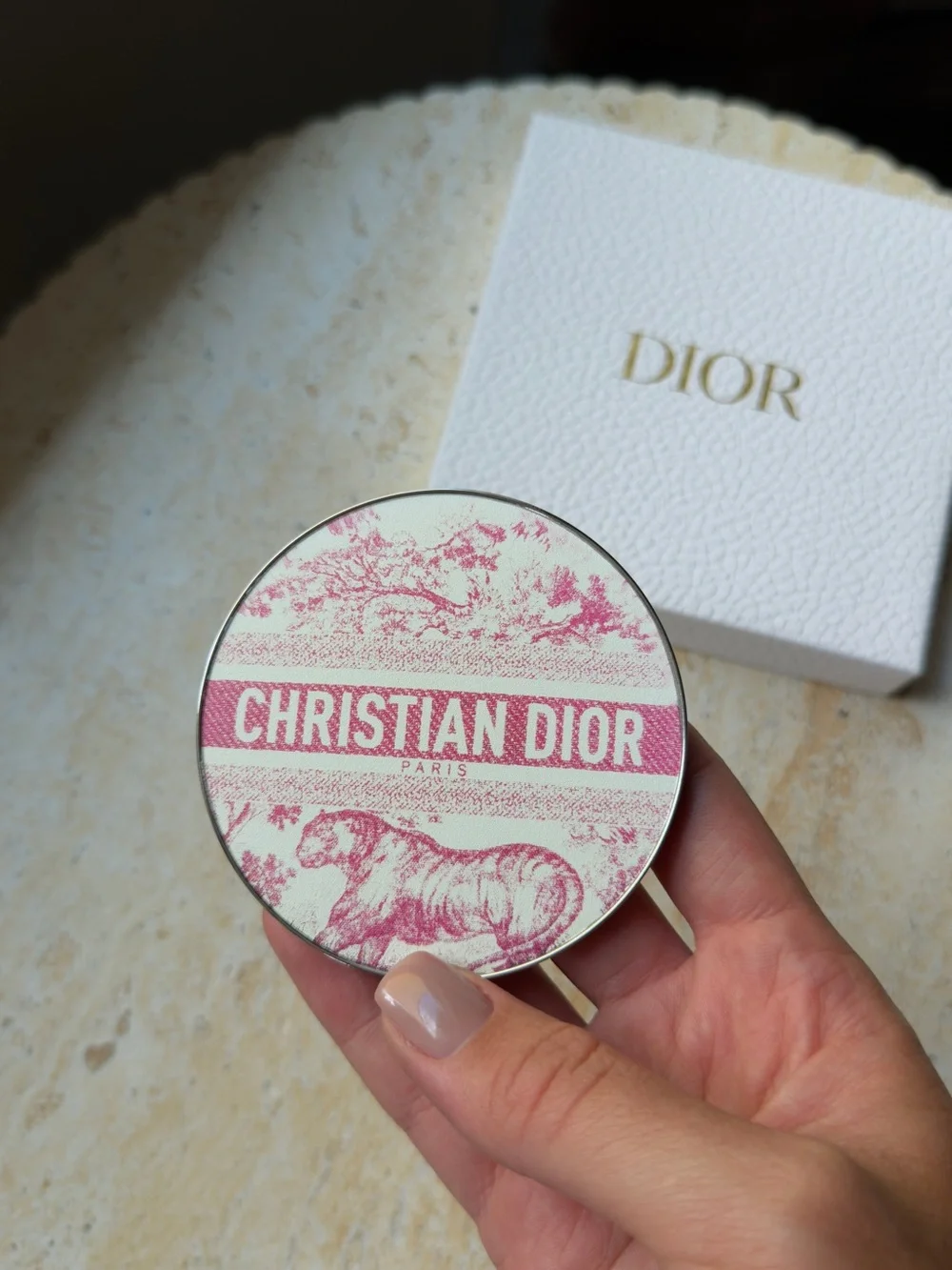 Other compact mirror